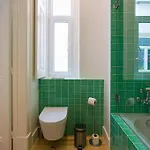 Апартаменти Guestready - Gorgeous 3br Near Time Out Market Лісабон