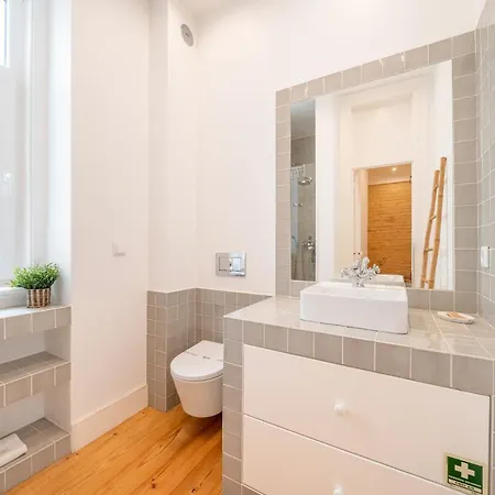 Guestready - Gorgeous 3br Near Time Out Market Апартаменты *